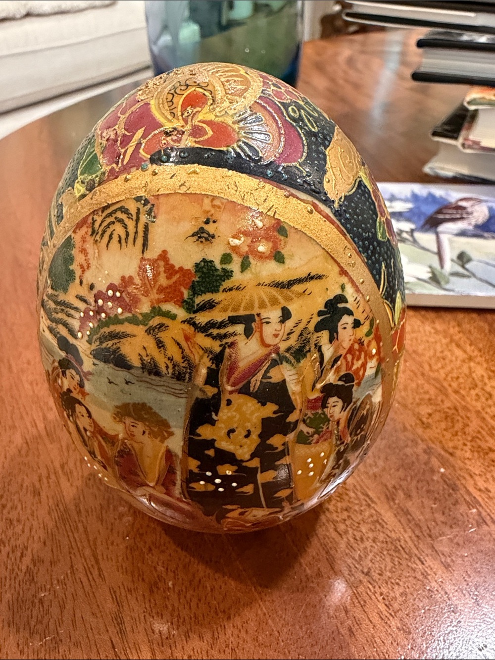 Hand-Painted Japanese Satsuma-Style Decorative Egg — Multicolor